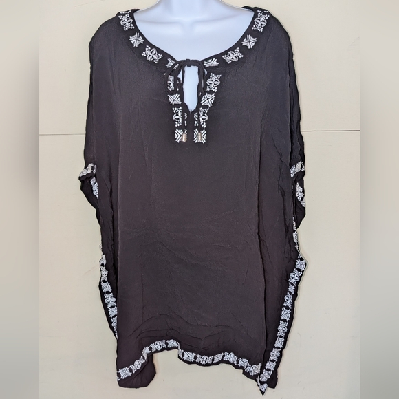 Vince Camuto Other - Vince Camuto Swim Cover Up Black with White Embroidery